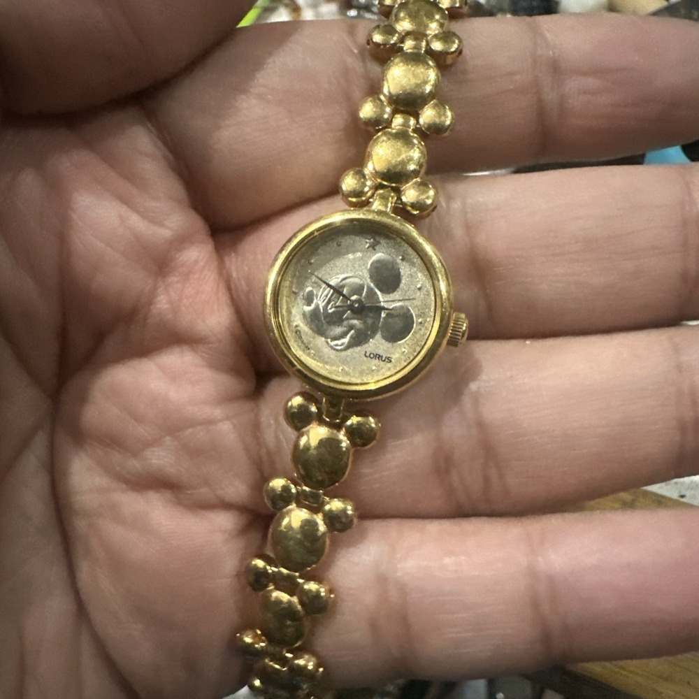 Works VTG Lorus Disney Mickey Mouse Bracelet Gold tone Womens Watch 20mm Fit 6in